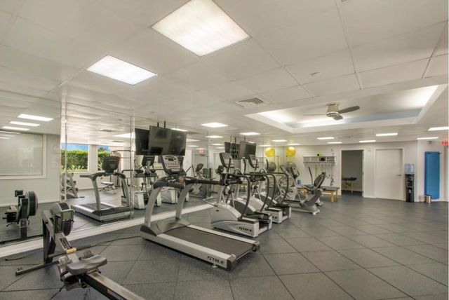 2000 S Highway A1a Highway N104, Jupiter, FL 33477