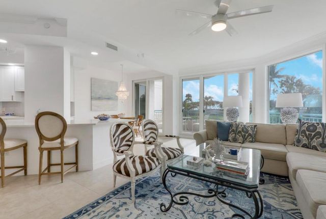 2000 S Highway A1a Highway N104, Jupiter, FL 33477