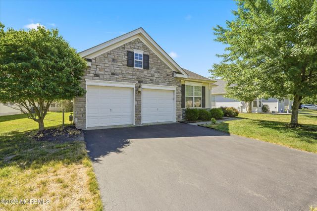 106 Lakeland Drive, Barnegat, NJ 08005
