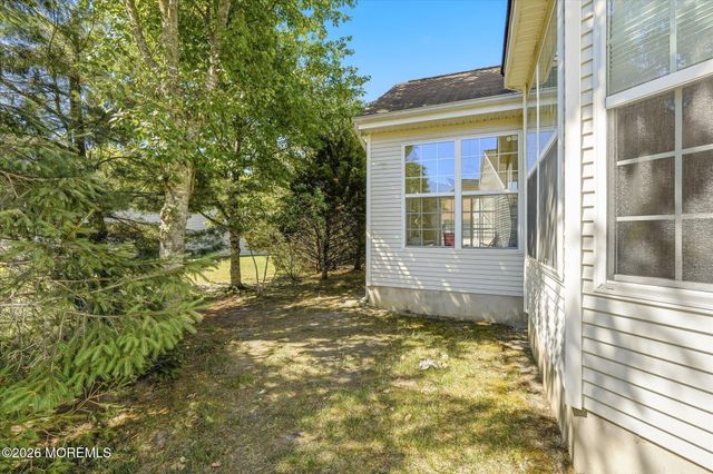 106 Lakeland Drive, Barnegat, NJ 08005
