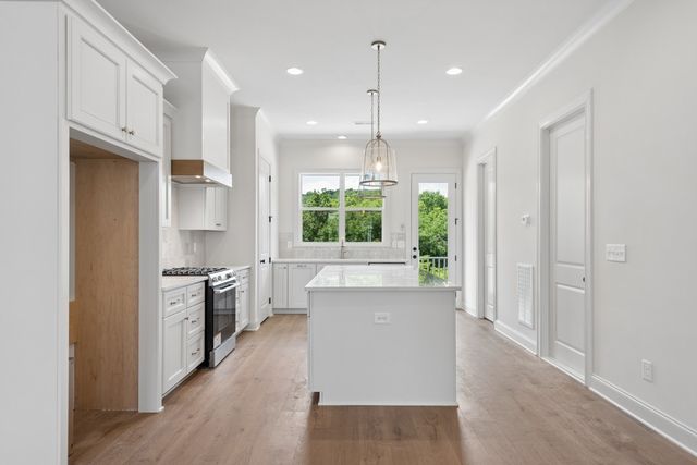 4011 Forestside Dr, Franklin, TN 37064