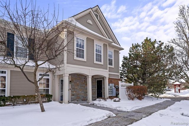 4200 Addington Drive, Commerce Twp, MI 48390