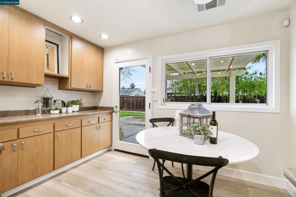 Image 11 of property listing at 113 Margie Drive, Pleasant Hill, CA 94523