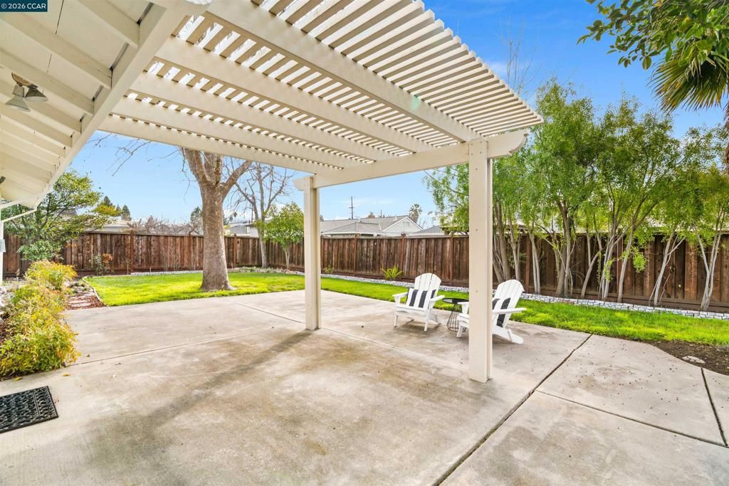 Image 18 of property listing at 113 Margie Drive, Pleasant Hill, CA 94523