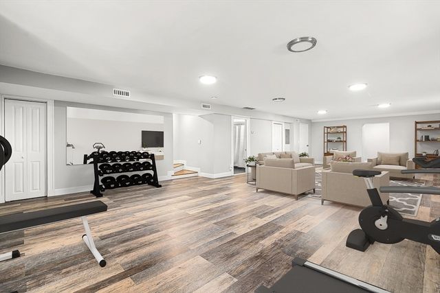 360 Lynn St, Malden, MA 02148