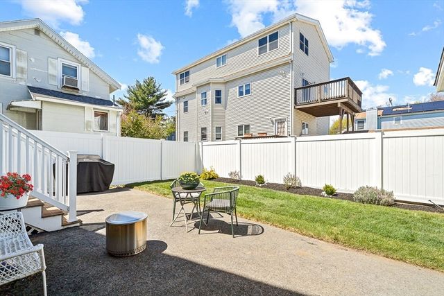 360 Lynn St, Malden, MA 02148