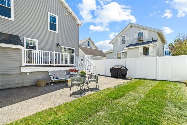 360 Lynn St, Malden, MA 02148