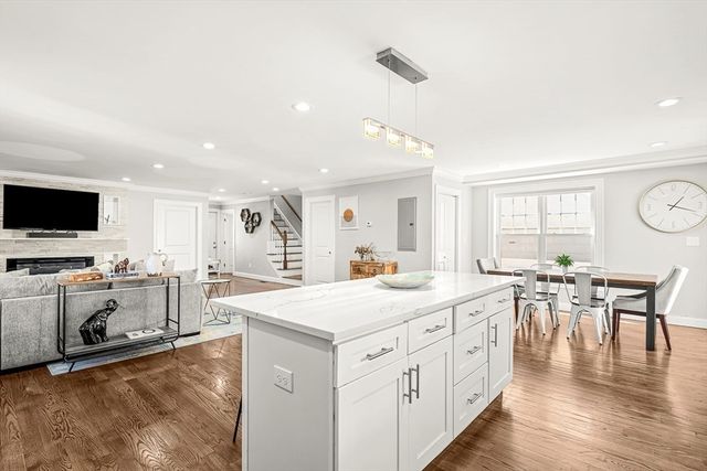 360 Lynn St, Malden, MA 02148