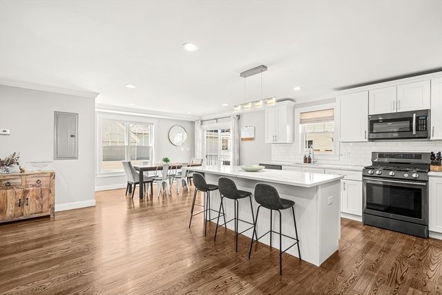 360 Lynn St, Malden, MA 02148