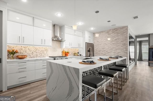 2300 Habersham Marina Road 102, Cumming, GA 30041