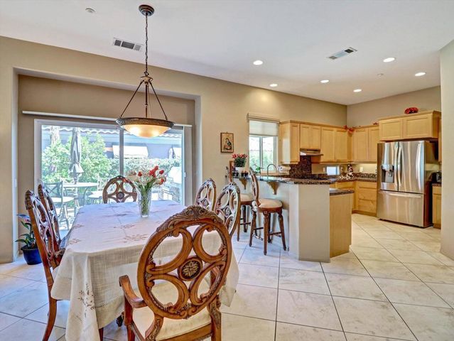 36 Vista Mirage Way, Rancho Mirage, CA 92270