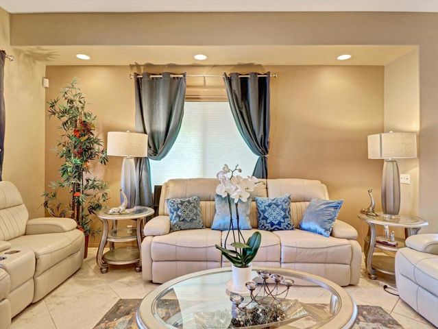 36 Vista Mirage Way, Rancho Mirage, CA 92270