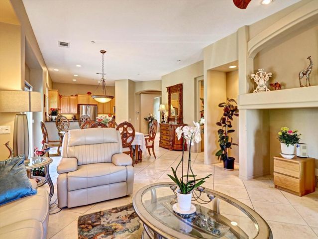 36 Vista Mirage Way, Rancho Mirage, CA 92270