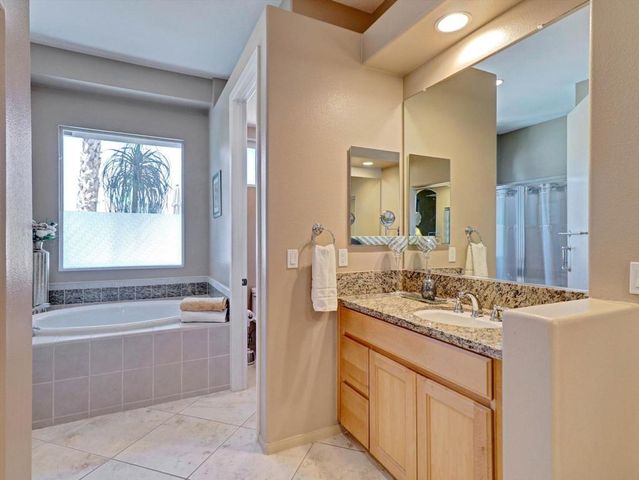 36 Vista Mirage Way, Rancho Mirage, CA 92270