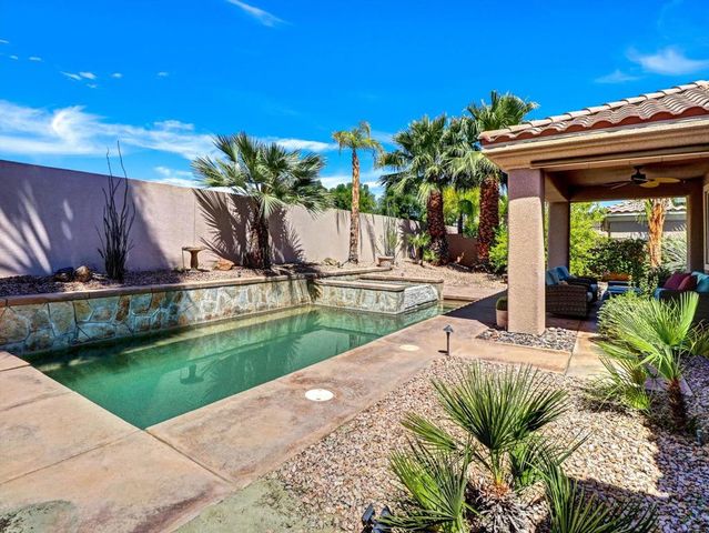 36 Vista Mirage Way, Rancho Mirage, CA 92270