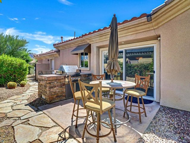 36 Vista Mirage Way, Rancho Mirage, CA 92270