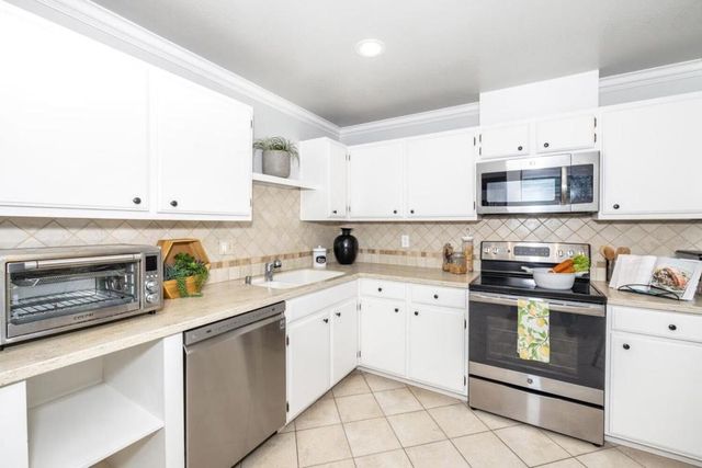 1171 Compass Lane 216, Foster City, CA 94404