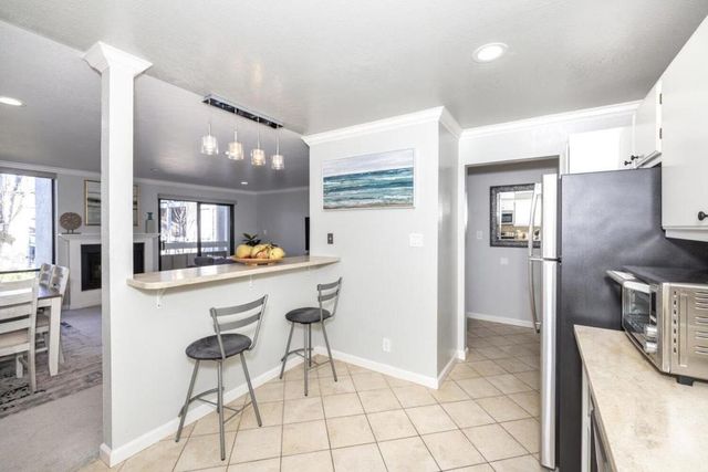 1171 Compass Lane 216, Foster City, CA 94404