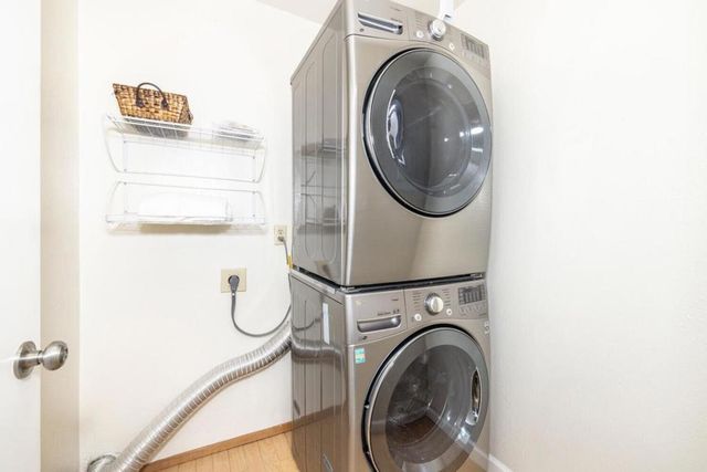 1171 Compass Lane 216, Foster City, CA 94404