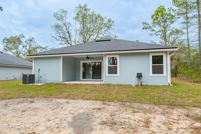 1264 CORAL FARMS Road, Florahome, FL 32140