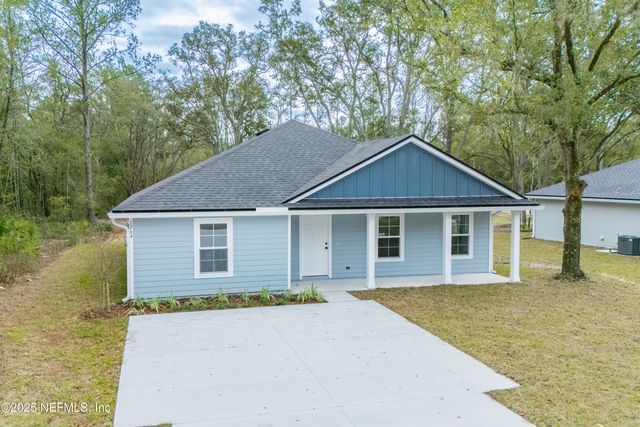 1264 CORAL FARMS Road, Florahome, FL 32140