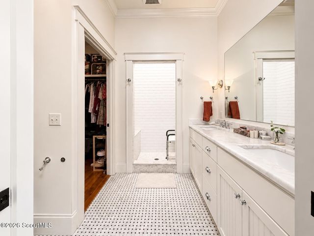 256 Bottlebrush Walk, Brunswick, GA 31525