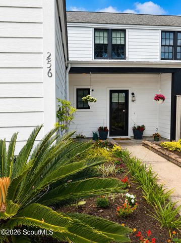 256 Bottlebrush Walk, Brunswick, GA 31525