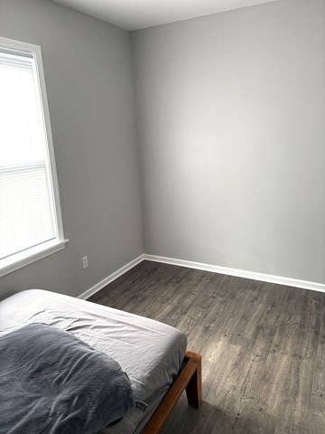 2917 W Pershing Road 2, Chicago, IL 60632