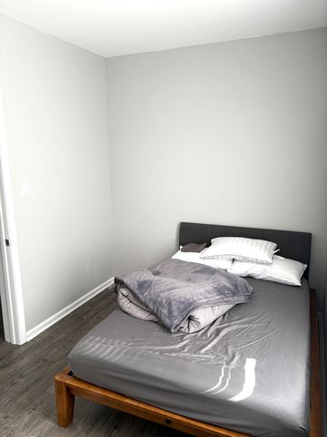 2917 W Pershing Road 2, Chicago, IL 60632