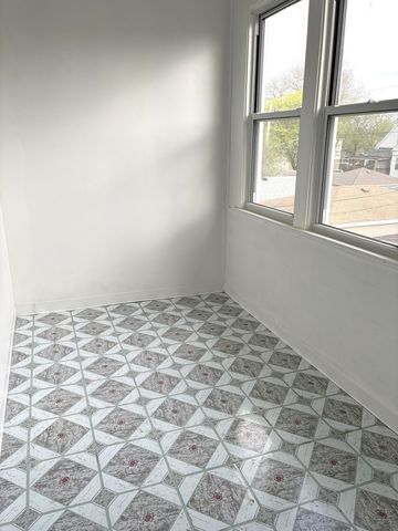 2917 W Pershing Road 2, Chicago, IL 60632