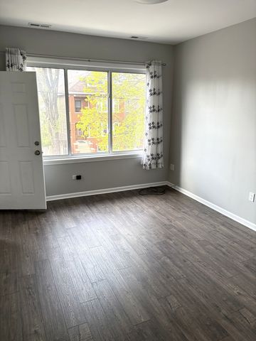 2917 W Pershing Road 2, Chicago, IL 60632