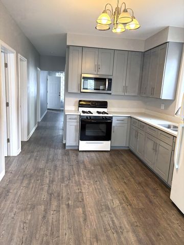 2917 W Pershing Road 2, Chicago, IL 60632