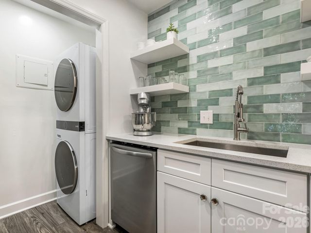 1612 Sharon Road W 68, Charlotte, NC 28210