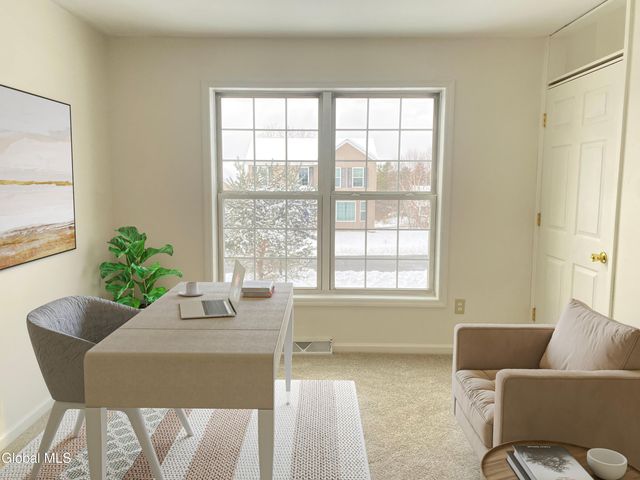 31 Saratoga Street, Hoosick Falls, NY 12090