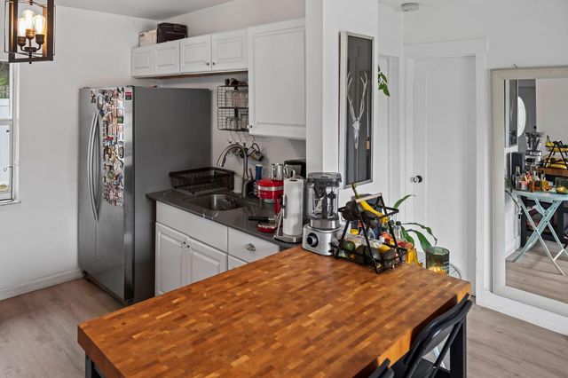 5829 Hayes Street, Hollywood, FL 33021