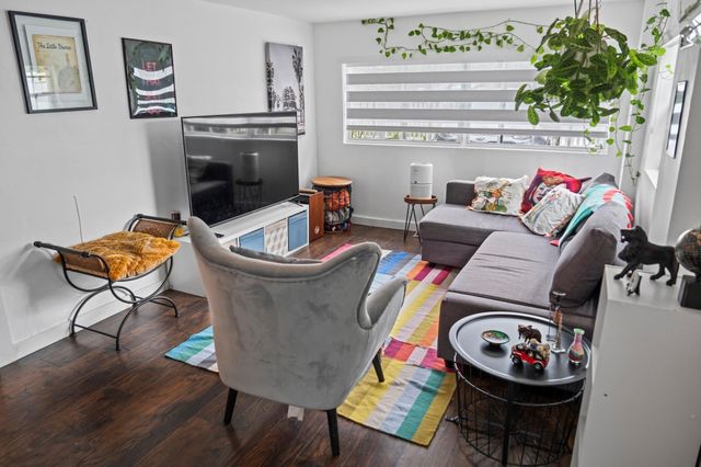 5829 Hayes Street, Hollywood, FL 33021