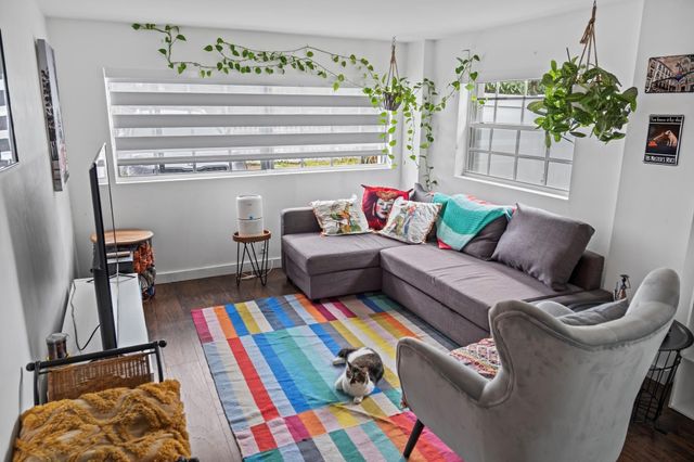 5829 Hayes Street, Hollywood, FL 33021