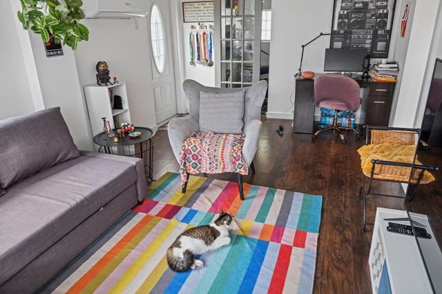 5829 Hayes Street, Hollywood, FL 33021