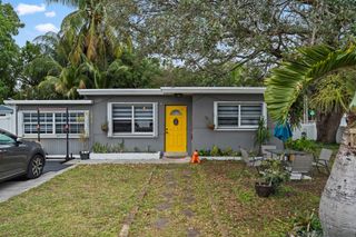 5829 Hayes Street, Hollywood, FL 33021