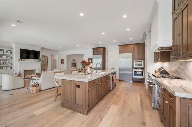 300 Timber Street, College Station, TX 77840