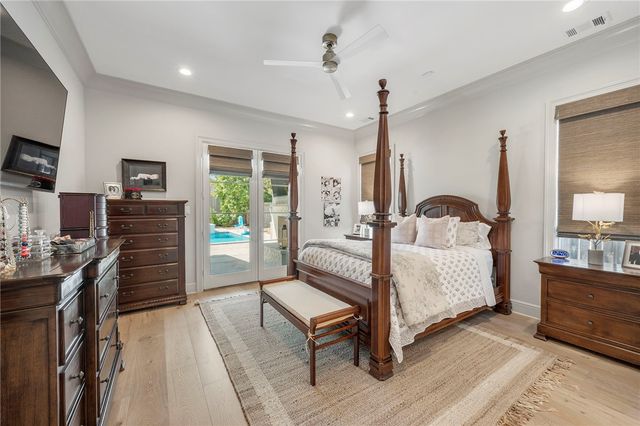 300 Timber Street, College Station, TX 77840