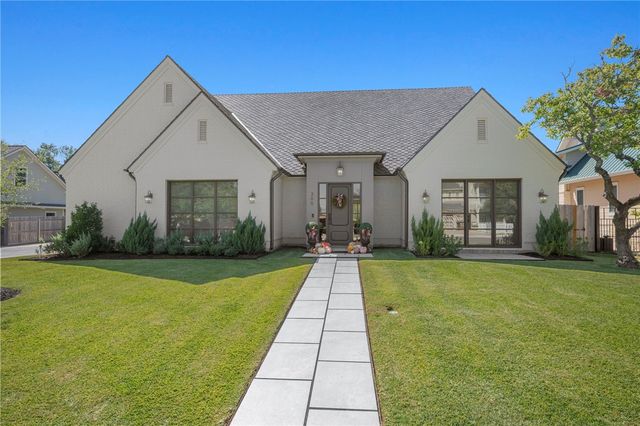 300 Timber Street, College Station, TX 77840