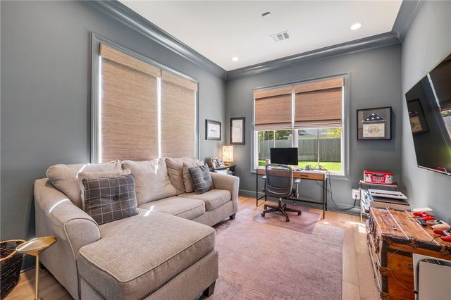 300 Timber Street, College Station, TX 77840