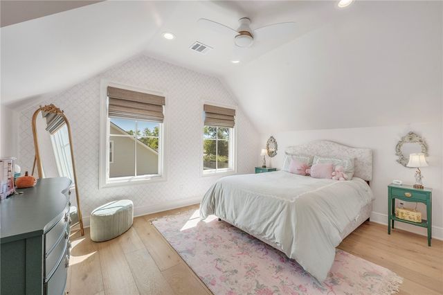 300 Timber Street, College Station, TX 77840