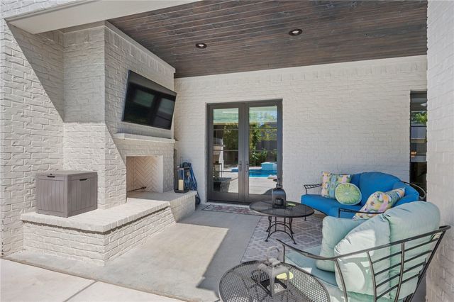 300 Timber Street, College Station, TX 77840