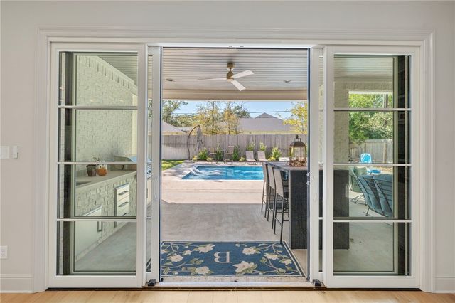 300 Timber Street, College Station, TX 77840