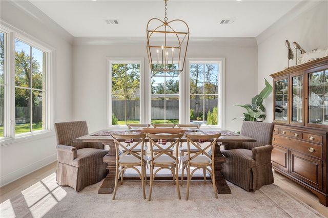 300 Timber Street, College Station, TX 77840