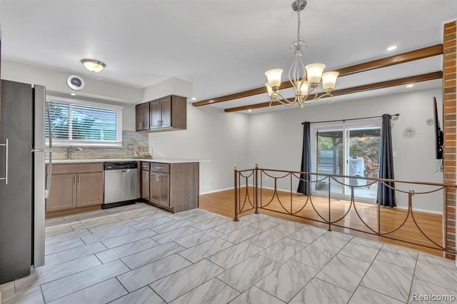 23520 Brandywynne Street, Southfield, MI 48033