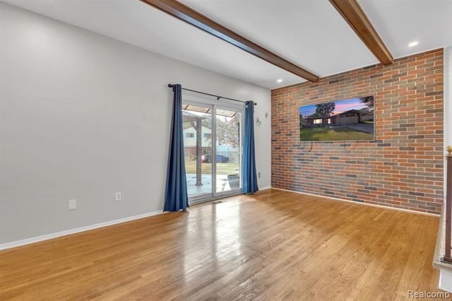 23520 Brandywynne Street, Southfield, MI 48033