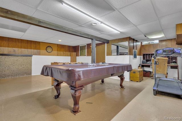 23520 Brandywynne Street, Southfield, MI 48033